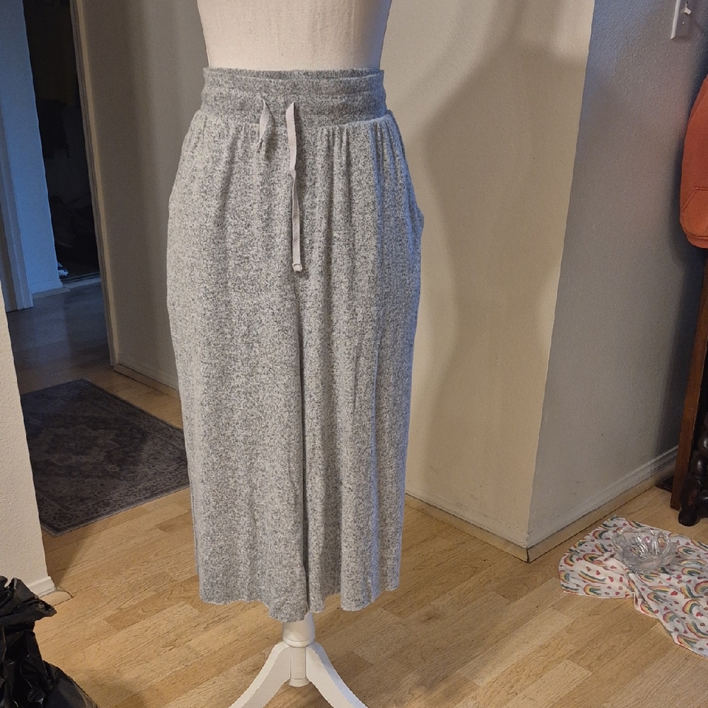 BP Gray Super Soft Cropped Loose Leg Pajama Pants W Pockets